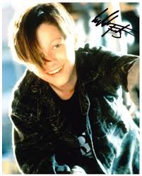 celebrity news gossip autographed photos welcome to starograp メンズ ヘアスタイル 美少年 ハリウッドスター