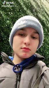 Carissa Saunders's Instagram, Twitter & Facebook