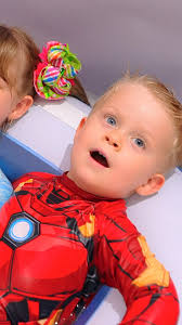 Diana and Oliver 💦 Pool Fun 💦