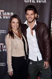 A cette occasion, rayane bensetti lui avait préparé un anniversaire avec des amis sur les pistes. Danse Avec Les Stars Rayane Bensetti Et Denitsa Alizee Et Gregoire Iris Mittenaere Et Anthony Colette Les Couples Qui Se Seraient Formes Grace Au Programme Melty