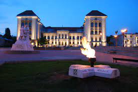 Raluca iuliana is with andra vultur and 6 others. Rezultatele Concursului De Admitere La Umf Iasi