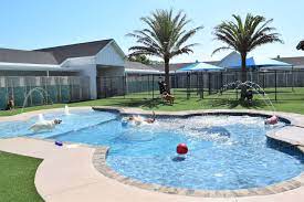 Paradise pet has the largest outdoor playing area of any facility in the bloomington/ normal area. Peachtree City Pet Boarding Pet Paradise