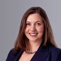 Emma Kingdon's Instagram, Twitter & Facebook