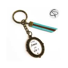 Options collages vos photos votre texte. Porte Cle Personnalise Un Cadeau Original Pour Une Amie En Or