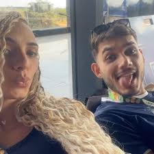 A gente soube viver o processo intensamente como nunca, diante tantos  treinos e integras, mal sabíamos q o maior prêmio a se ganhar era a  companhia de vcs. Obrigada minha gestão por sempre topar esse ...