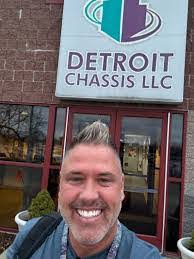 Jason Pell's Instagram, Twitter & Facebook