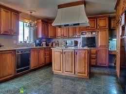 showroom kitchen cabinets for sale