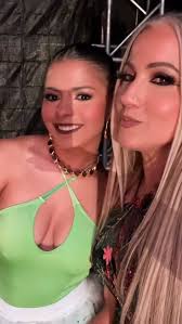 "La familia no siempre lleva tu sangre"❤️, Feliz cumpleaños a una joven que  hemos visto crecer! , Tan hermosa de sentimientos como fisicamente. , A su  corta edad ha demostrado una madurez, lealtad e ...