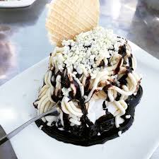 How does this food fit into. Relaxing Sunday Time For A Spaghetti Ice Ice Spaghettiicecream Spaghettiice Chocolate Relaxingsunday Sunnysunday Sunday Eis Eisdiele Deidesheim
