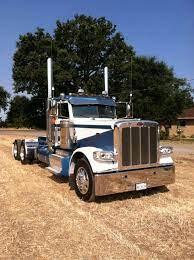 Nice Day Cab Pete Trucks Peterbilt Big Trucks