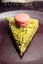 Cette Tarte Est Composee D Une Pate Sablee Une Creme Amande Et Pistache Aux Framboises Une Fine Couche De Ch Pistache Recette Pate Sablee Gateaux Et Desserts