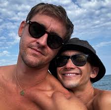 First 24 hours in BCN 🤩 reunited with my brother form another mother  @tyeolson