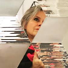 Coming tomorrow and can see it's due to rain the next few days 😞 Can  anyone recommend some good things to do to hide away from the rain for a  while?