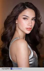 Alisha Sanderson's Instagram, Twitter & Facebook