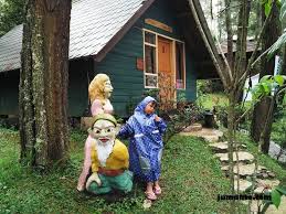 Buat kamu yang mencari penginapan bernuansa outdoor, grafika cikole bisa menjadi pilihan yang tepat.penginapan yang berlokasi di jalan tangkuban perahu km. Review Grafika Cikole Lembang Bandung Lokasi Tiket Masuk Hotel