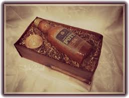 Kleben sie den kuchen in der tiefkühltruhe und frieren sie für zwei stunden. Sanelas Torten 3d Pott Rum Flasche Kuchen Torte Facebook