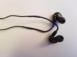 Earbuds can get yucked up by dust, dirt and especially earwax. How To Clean Foam Earbuds A Step By Step Guide Ear Rockers