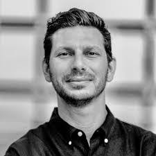 David Jee's Instagram, Twitter & Facebook