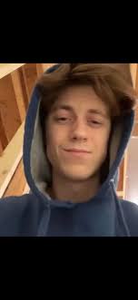 I be ignoring yall boyfriends 😭😭, say thank you 😌💁🏽‍♀️