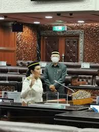 Kuala lumpur, 2 nov — ahli dewan negara ras adiba radzi memaklumkan dirinya dan keluarga sedang menjalani kuarantin selepas menjalani ujian saringan. Just Came Out From Cave Why She S Appointed As