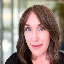 The newest trend in cold outbound sales seems to be inviting people