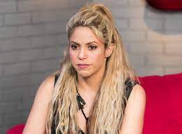 Jan 12, 2014 · [verse 1: Fans Defend Shakira From Misogynistic Banner Ahead Of Soccer Match E Online Deutschland