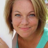 Getting to the Truth: The Craft and Practice of Creative Nonfiction by Rae  Pagliarulo