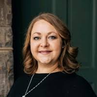 Lisa Rabalais's Instagram, Twitter & Facebook