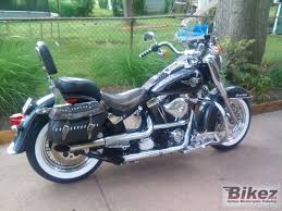 The heritage softail classic is powered by a 1690cc, air cooled twin arm 103b engine delivering a peak torque of 130 nm @ 3000. Harley Davidson 1340 Heritage Softail Special Picture