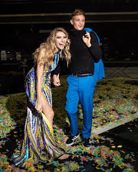 Belau — somebody told me so 02:56. Nemcsak Kiss Ramona De Dallos Bogi Is Tundokolt Az X Faktor Dontojen Nlc