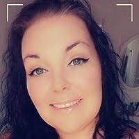 Ashley Cade's Instagram, Twitter & Facebook