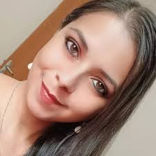 🚨 Após publicar fotos em homenagem ao aniversário da Maria Alice,  internautas criticam Virginia e Zé Felipe por beijarem na boca da filha.  Vocês também tem esse costume?