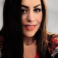 Beth Caputo's Instagram, Twitter & Facebook