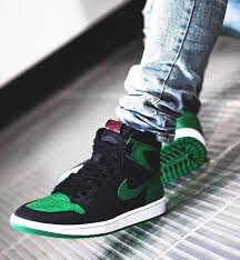 Jordan 4s Black And Gold Whatever Happened To The Gucci Air Jordan 4s Your Guess Is As Good As Ours I In 2020 Air Jordans Hummel Sneaker Sneaker Tag