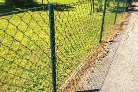 Pvc/pe coated chain link fence factory. 5 Things To Know About Vinyl Coated Chain Link Fences