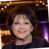 Jennifer Crigger's Instagram, Twitter & Facebook