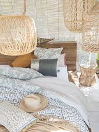 Decouvrez Les Nouveautes De Style Exotique Maisons Du Monde Salon Salle A Manger Deco Chambre Luminaire Linge Meuble Deco Mobilier De Salon Deco Maison
