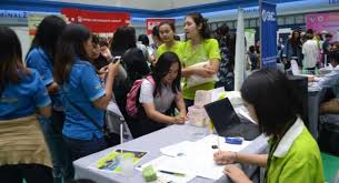 Survey Finds 400 000 Thai Children Are At Work