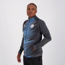 It forms part of the new 2020 2021 manchester city fc training range and is available to buy in junior sizes small boys, medium boys, large boys, xl boys. Puma Manchester City Stadium League Jacket Futfanatics