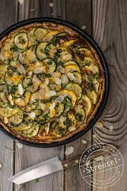 Zucchini Quiche Mit Krautern Zucchetti Wahe Mit Krautern Rezept Von Streusel Rezept Zucchini Quiche Rezepte Wahe