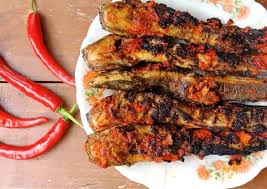 Hi foodies, saya mengajak kamu buat merasakan suasana bali di rumah. Resep Lele Bakar Bumbu Rujak Oleh Ida Ayu Restiyowati Cookpad