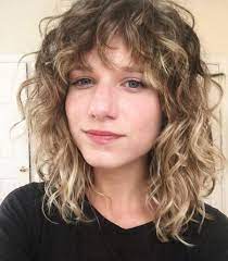 Messy Layered Shag For Medium Wavy Haircuts Wavy Haircuts Curly Hair Styles Medium Length Hair Styles