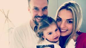 Der weltmeister von 2014 sieht die vereine der 3. Ex Nationalkicker Kevin Grosskreutz Heiratet Heute Seine Caro Promiflash De