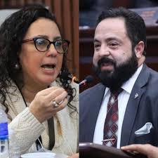 ➪«Me arrepiento mil veces de haber apoyado a Luis Redondo. El que está  ahora en el Congreso Nacional tiene las mismas prácticas que los  presidentes del Partido Nacional y Partido Liberal», es