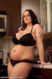 Carmella Bing Curvy In Kitchen - Prime Curves