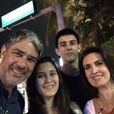 O casal dividiu a bancada do jornal nacional de 1998 a 2011, quando fátima saiu para. William Bonner E Fatima Bernardes Anunciam Separacao Veja Sao Paulo