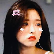 Pin By On Kpop Idols Olivia Hye Girl Icons Kpop Girls