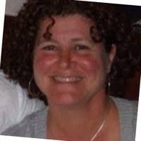 Shelly Rowell's Instagram, Twitter & Facebook