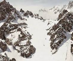 Hidden Face In Snowy Mountains Hidden Faces Optical Illusions Optical Illusions Pictures Optical Illusions Optical Illusions Art