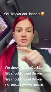 Mariah Peek's Instagram, Twitter & Facebook